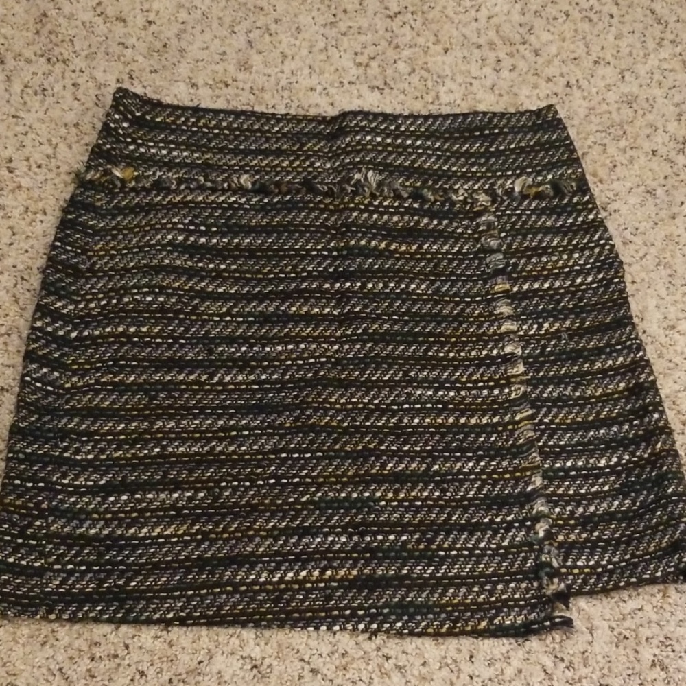 Great conditon multi color mini skirt